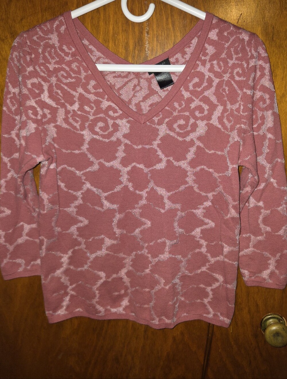 Ann Taylor Factory Dusty Rose V-Neck Abstract Pattern Sweater